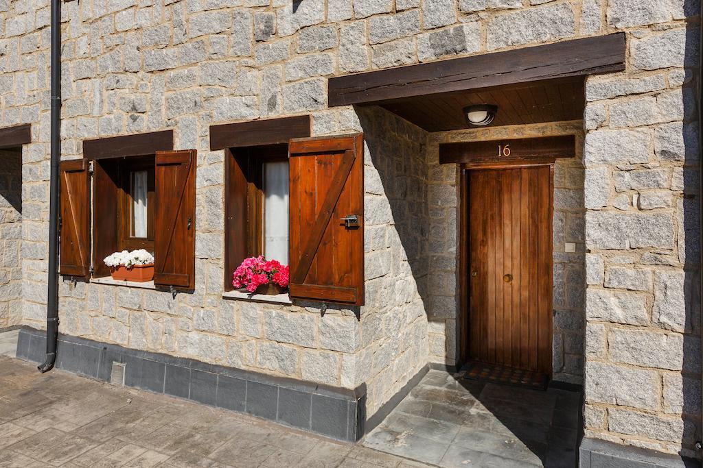 Torres de Vallibierna Benasque Habitación foto